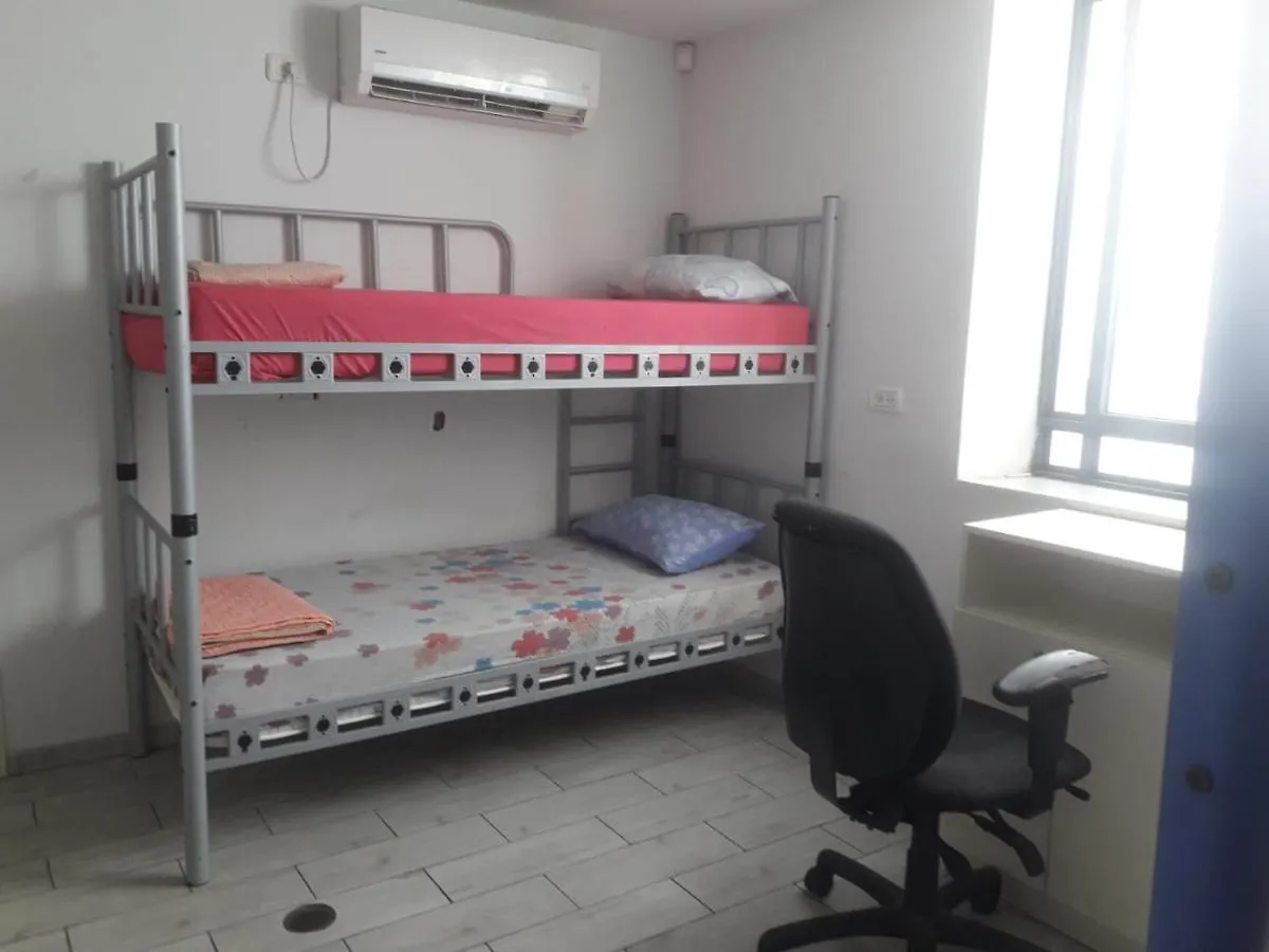 German Colony Guest House- Private And Dorm Rooms Haifa